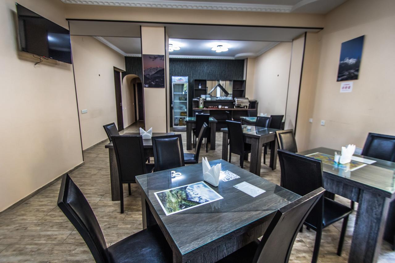 Hotel Svanseti 메스티아 외부 사진